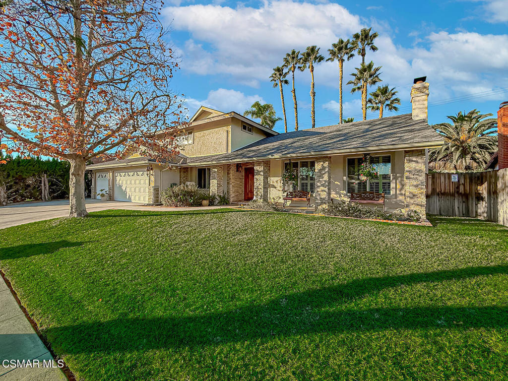 181 W Avenida De Las Flores