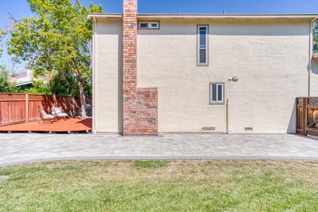 3530 Carlsbad Court, Pleasanton CA: https://media.crmls.org/mediaz/d592119d-c4be-4d8b-933e-6ab095ea7768.jpg