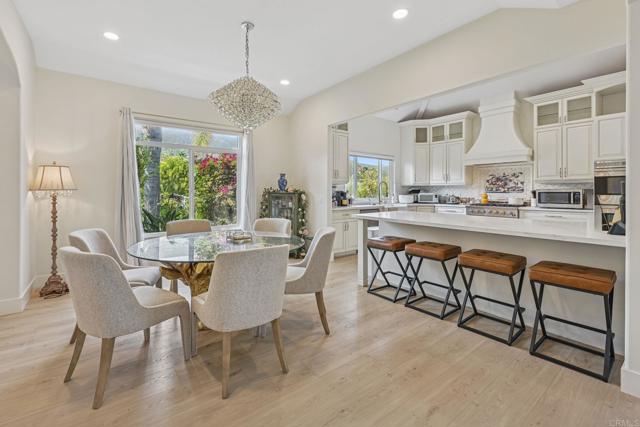 1176 LA SOMBRA Drive, San Marcos CA: https://media.crmls.org/mediaz/d592ca16-a71f-49f5-a7fe-12ec2519db46.jpg