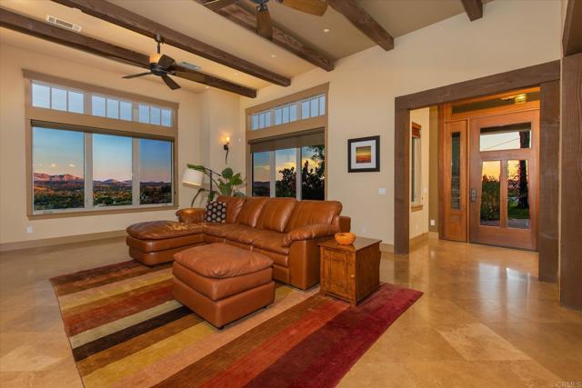 Detail Gallery Image 8 of 70 For 284 Ramona Real, Ramona,  CA 92065 - 3 Beds | 2 Baths