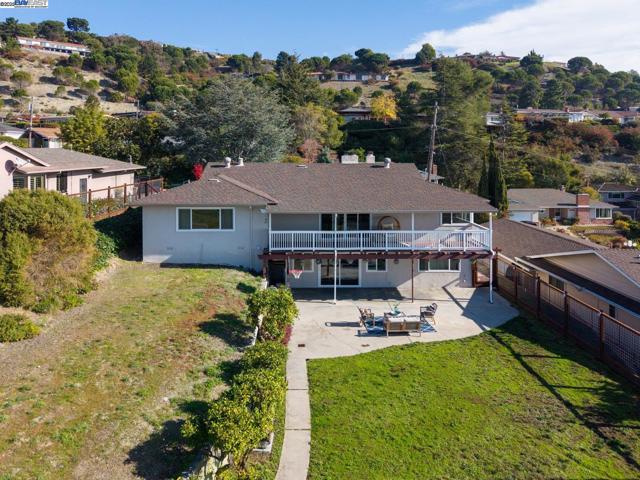 2567 Humboldt, San Leandro CA: https://media.crmls.org/mediaz/d593dfbb-ce7d-4460-ab66-c243416c8c57.jpg