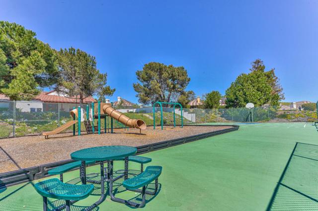 25552 Meadowview Circle, Salinas CA: https://media.crmls.org/mediaz/d593ea9c-6ffe-4f01-9b3d-7c8d4cd1af02.jpg