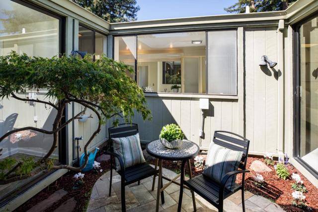 23 Bay Tree Lane, Los Altos CA: https://media.crmls.org/mediaz/d5945bc7-1ce1-4627-9889-636bd7720381.jpg