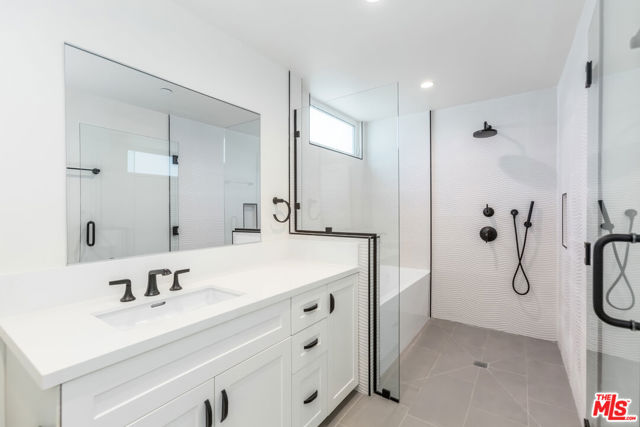 857 N Hayworth Avenue, Los Angeles CA: https://media.crmls.org/mediaz/d5947c78-da03-4aa3-ac02-bdad640cd540.jpg