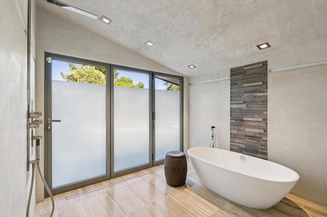 22 Grove Drive, Portola Valley CA: https://media.crmls.org/mediaz/d5947eb3-e4c4-44ce-83d0-c0b48703ad0f.jpg