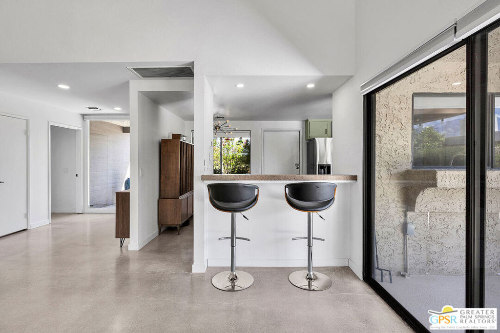 MLS #25596165PS image #8