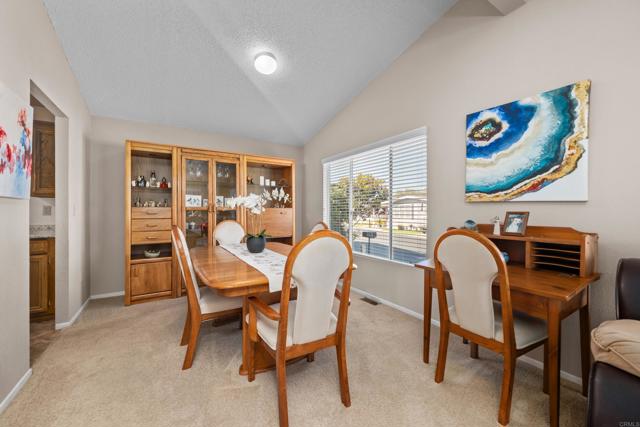 3462 Don Alberto Drive, Carlsbad CA: https://media.crmls.org/mediaz/d5961e5e-91ab-4b25-ae10-28f78a1fd307.jpg