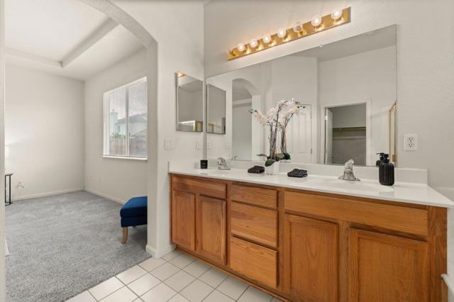 7008 Kilconnell Drive, Elk Grove CA: https://media.crmls.org/mediaz/d596d36d-9f7d-48ab-bd7d-4ed87ff377d5.jpg