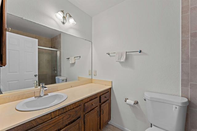 Detail Gallery Image 9 of 22 For 5133 Greenbrook St, Oceanside,  CA 92057 - 4 Beds | 2 Baths