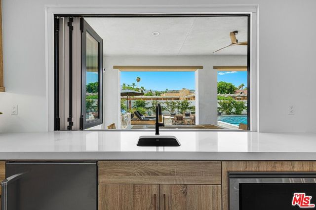 75403 Mansfield Drive, Indian Wells CA: https://media.crmls.org/mediaz/d59970f2-7b5c-43b1-9d41-952510f5c03d.jpg