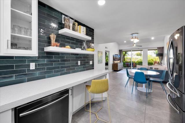 1901 Paseo Pelota, Palm Springs CA: https://media.crmls.org/mediaz/d59b11dd-3ecb-4926-941f-d61321c4e368.jpg