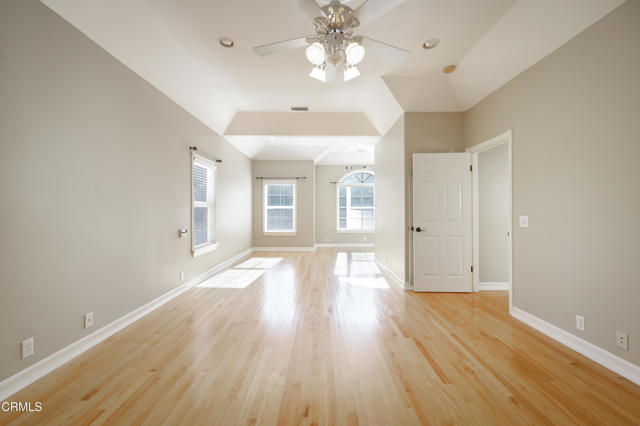 Detail Gallery Image 5 of 39 For 251 S Skyline Dr, Thousand Oaks,  CA 91361 - 4 Beds | 2/1 Baths