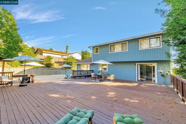 154 Turnberry Way, Vallejo CA: https://media.crmls.org/mediaz/d59cab11-eee8-4f5d-ad3a-64cf6c33b91f.jpg