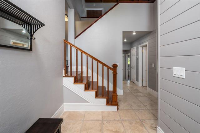 24805 Corte Poco, Salinas CA: https://media.crmls.org/mediaz/d59cc17c-be3e-4214-8e34-2d66236c888a.jpg