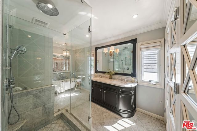 2107 Coldwater Canyon Drive, Beverly Hills CA: https://media.crmls.org/mediaz/d59e9c2e-a906-443d-8293-3720992414ef.jpg