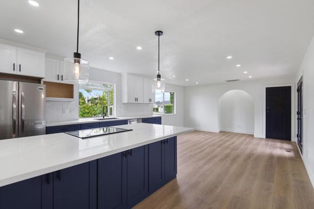 16 Melwood Court, Watsonville CA: https://media.crmls.org/mediaz/d59f24dc-c0fe-4d95-b727-e4e6161b3575.jpg