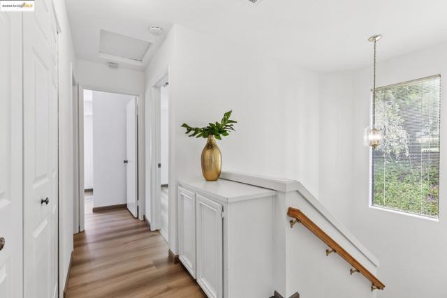 3422 Sunleaf Way, Richmond CA: https://media.crmls.org/mediaz/d59f3581-d08c-4607-8bcc-5167f42aeb3d.jpg