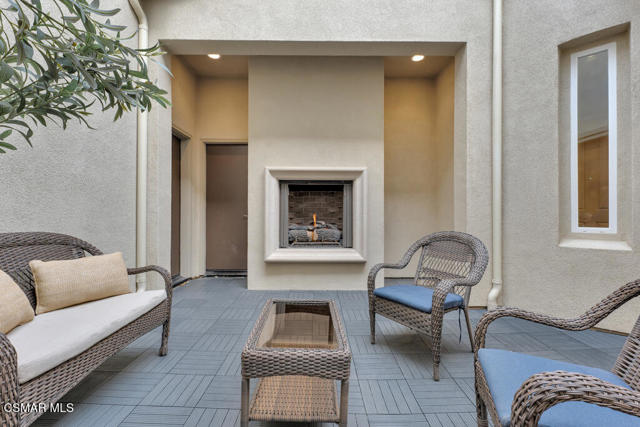 Image 14 of 93 For 6894 Copper Creek Place