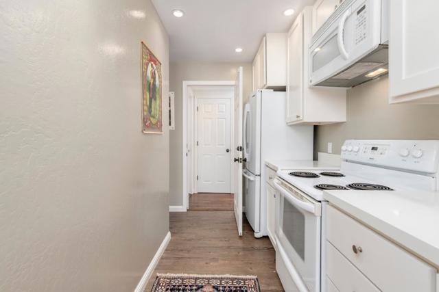 20 Madrone Avenue, Moss Beach CA: https://media.crmls.org/mediaz/d5a056e7-6692-4f72-a59a-234321936d72.jpg