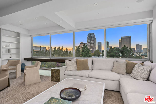 2220 Avenue Of The Stars, Los Angeles CA: https://media.crmls.org/mediaz/d5a1593f-ea03-454d-8210-f58979315892.jpg