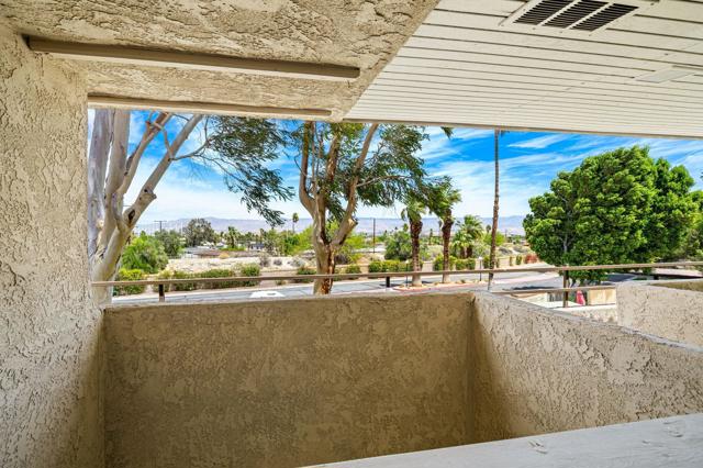 675 N Los Felices Circle W #204, Palm Springs, CA 92262