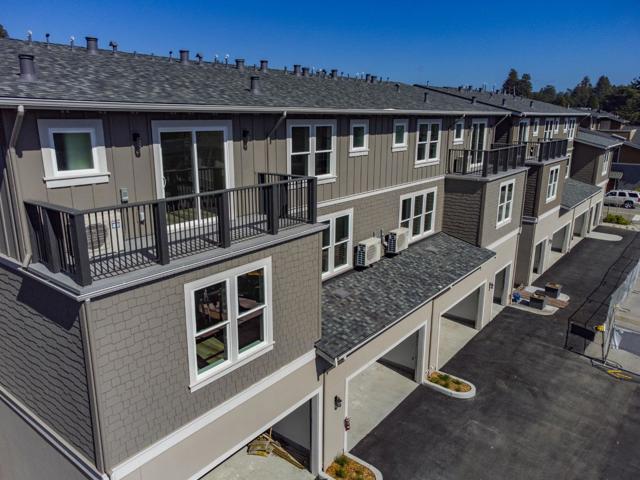 116 Aptos Village Way, Aptos CA: https://media.crmls.org/mediaz/d5a288d6-4286-4d2b-9586-27f73c2ee4b6.jpg
