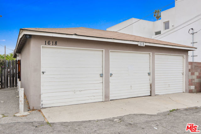 1618 Berkeley Street, Santa Monica, California 90404, ,Multi-Family,For Sale,Berkeley,24402659