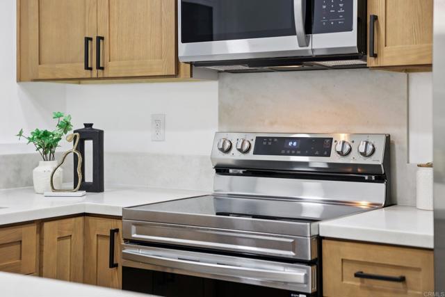 2600 Torrey Pines Road, La Jolla CA: https://media.crmls.org/mediaz/d5a48b06-e0bd-472c-830d-62c0338ad84f.jpg