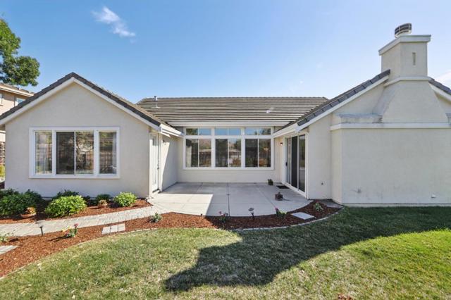 2681 Sycamore Grove Place, San Jose CA: https://media.crmls.org/mediaz/d5a4fae9-f344-4796-9a99-1b20b0bac86d.jpg