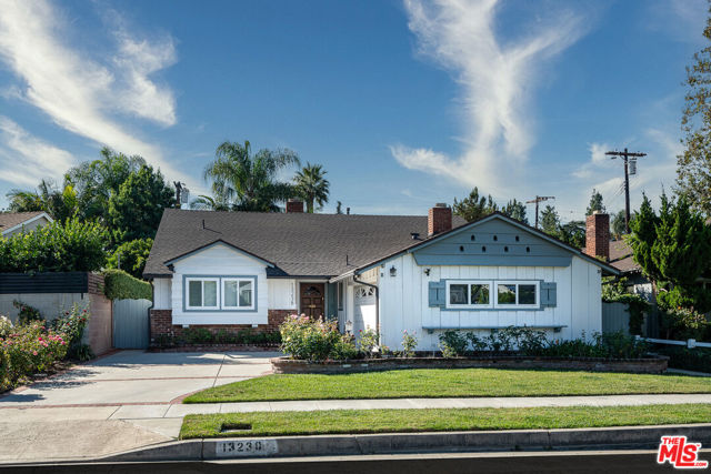 13238 Cumpston Street photo 1