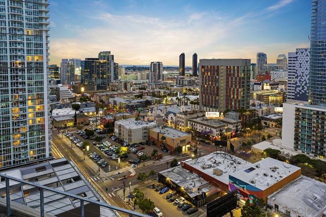 1080 Park Blvd, San Diego CA: https://media.crmls.org/mediaz/d5a52d69-7f44-4977-b8f0-5484861ed7de.jpg