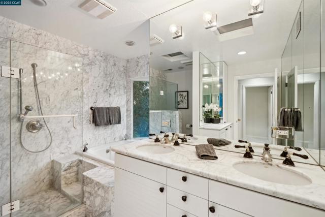 35 Tiger Tail Court, Orinda CA: https://media.crmls.org/mediaz/d5a5694b-475c-4e91-b3fa-95cd534508b2.jpg