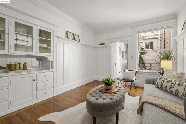 3555 17th St., San Francisco CA: https://media.crmls.org/mediaz/d5a6b1d0-f994-4224-ba0e-0a5b509dbe2b.jpg
