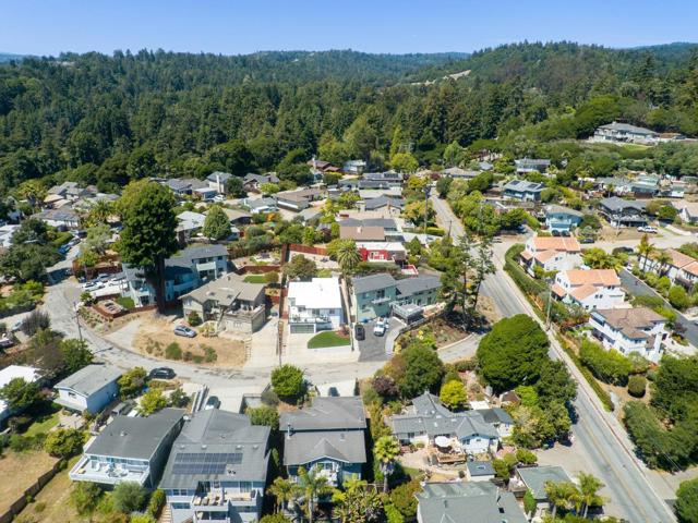 105 Vista Mar Court, Aptos CA: https://media.crmls.org/mediaz/d5a7139c-d7be-444a-9174-5f0b7d1c37d9.jpg
