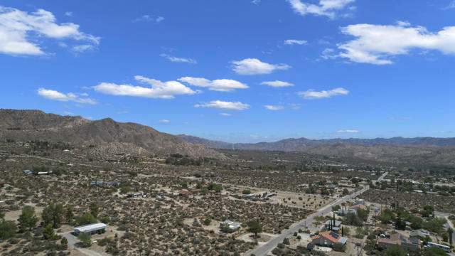 49110 Vista Drive, Morongo Valley CA: https://media.crmls.org/mediaz/d5a8cd3b-bc53-40e0-914e-0293d5da64ad.jpg