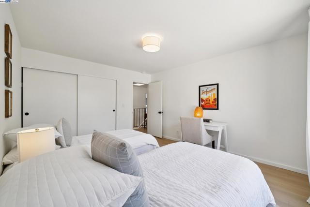 1230 Ballena Blvd, Alameda CA: https://media.crmls.org/mediaz/d5a8f287-d2de-4d5e-a6ae-28c29ff0357b.jpg