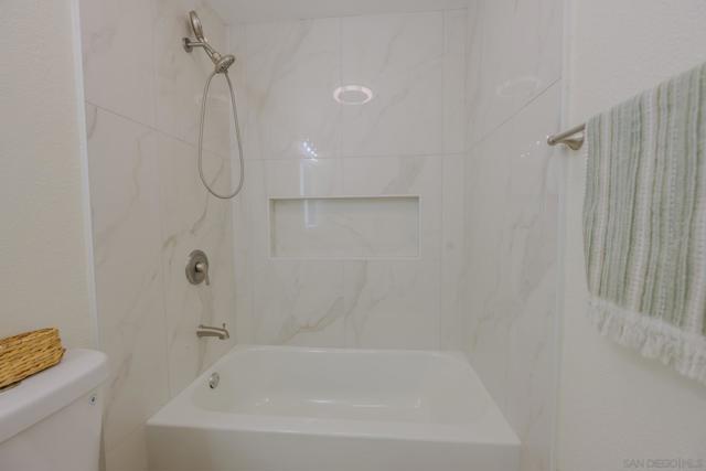 10805 Eberly Ct, San Diego CA: https://media.crmls.org/mediaz/d5a91523-dce0-45a2-b0d4-dd049e219584.jpg