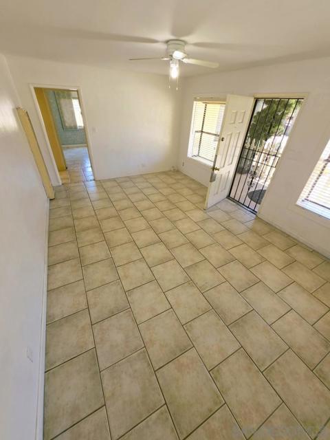 5361 Central Ave, Bonita CA: https://media.crmls.org/mediaz/d5a958de-dd84-4445-9c97-5514a64b203f.jpg