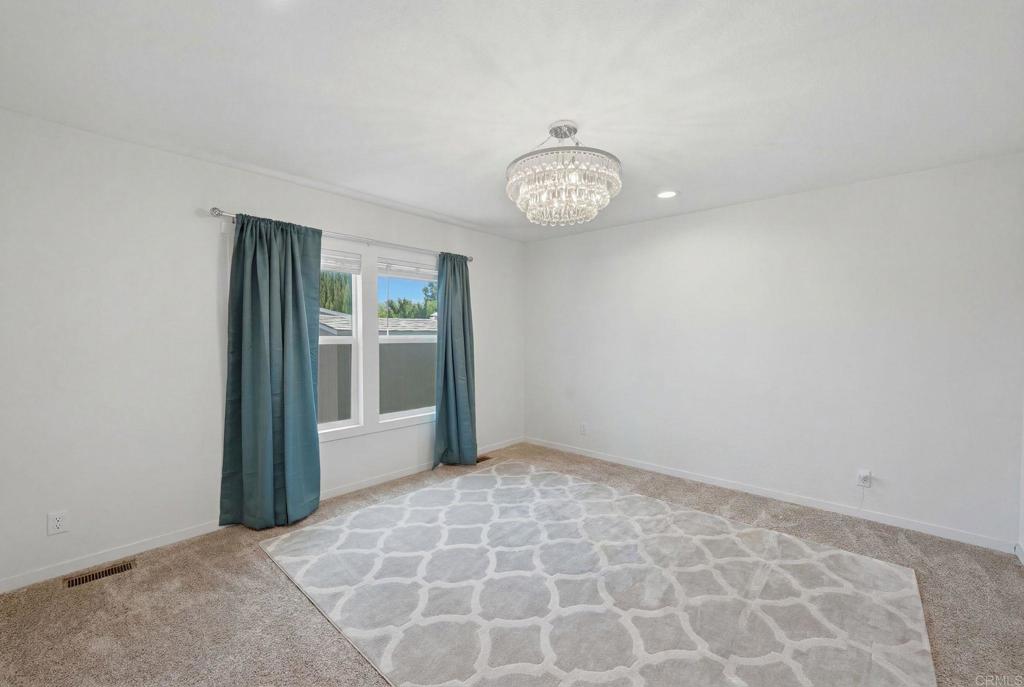 2700 Valley Parkway - photo 10