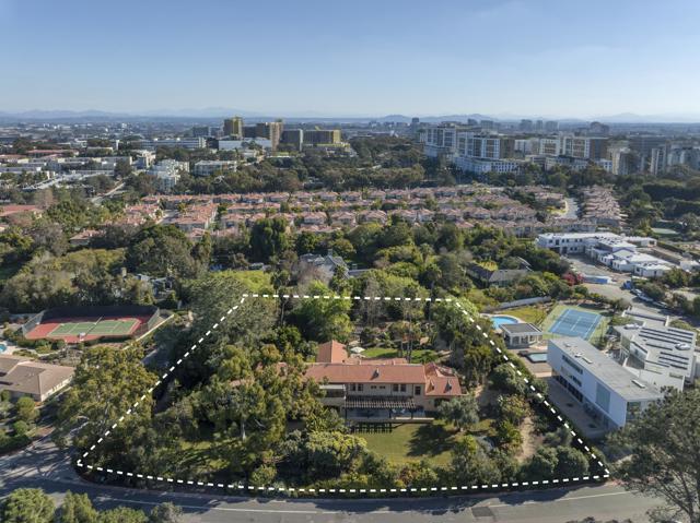 2665 Idle Hour Lane, La Jolla CA: https://media.crmls.org/mediaz/d5aaa725-2caa-4cbf-bb4e-54004808f0d0.jpg
