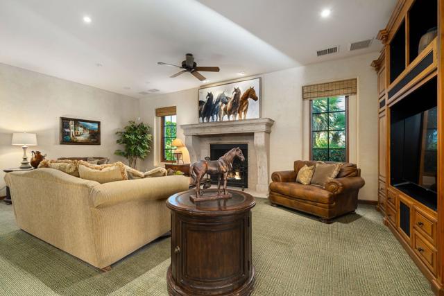 80780 Vista Bonita Trail, La Quinta CA: https://media.crmls.org/mediaz/d5aabe0d-d58a-4d04-a774-4f27f1489aa9.jpg