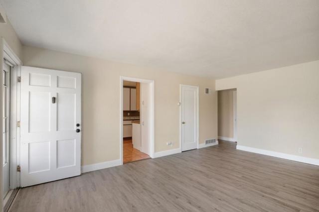 957 Oakwood Avenue, Vallejo CA: https://media.crmls.org/mediaz/d5ac0f28-b04a-4c18-9625-de8850683079.jpg