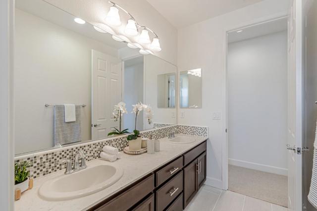 1188 Viognier Way, Gilroy CA: https://media.crmls.org/mediaz/d5ac8f13-4795-46b3-bd10-8fcc108d4cbe.jpg