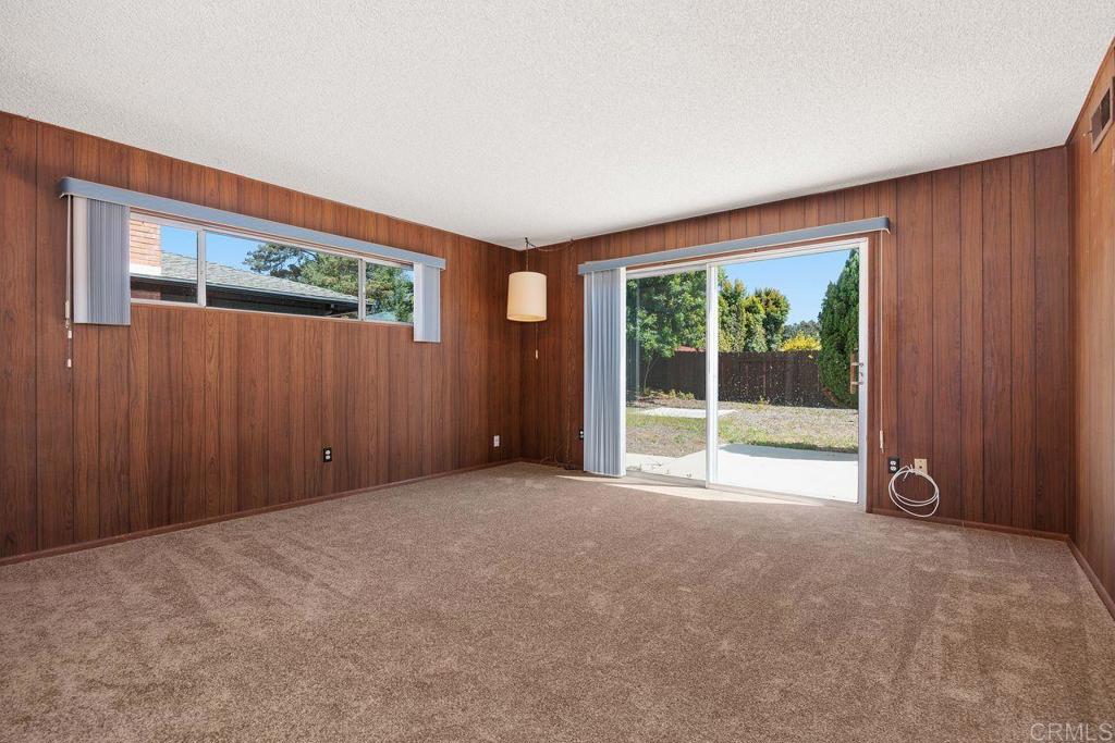 3211 Mercer Lane - photo 8