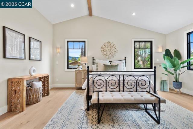 1045 Kains Ave, Albany CA: https://media.crmls.org/mediaz/d5ad442c-047a-43a6-ae33-ab5c038be6cc.jpg