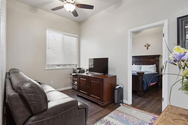 Image 20 of 38 For 104 Estrella Court
