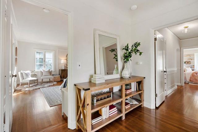 526 W Poplar Avenue, San Mateo CA: https://media.crmls.org/mediaz/d5ad9257-46bf-4c5a-b15b-5f976ce2797f.jpg