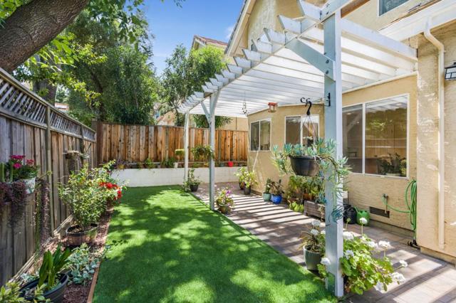 17992 Hillwood Lane, Morgan Hill CA: https://media.crmls.org/mediaz/d5adc4fb-5ef6-41cd-a7e3-ffe73f214963.jpg