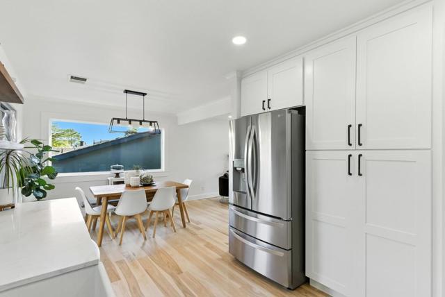 422 Portola Avenue, Half Moon Bay CA: https://media.crmls.org/mediaz/d5addc92-3265-48af-b61e-1005b7ffffcd.jpg
