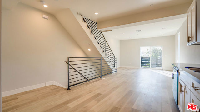 Image 2 for 610-1 N Gramercy Pl, Los Angeles, CA 90004
